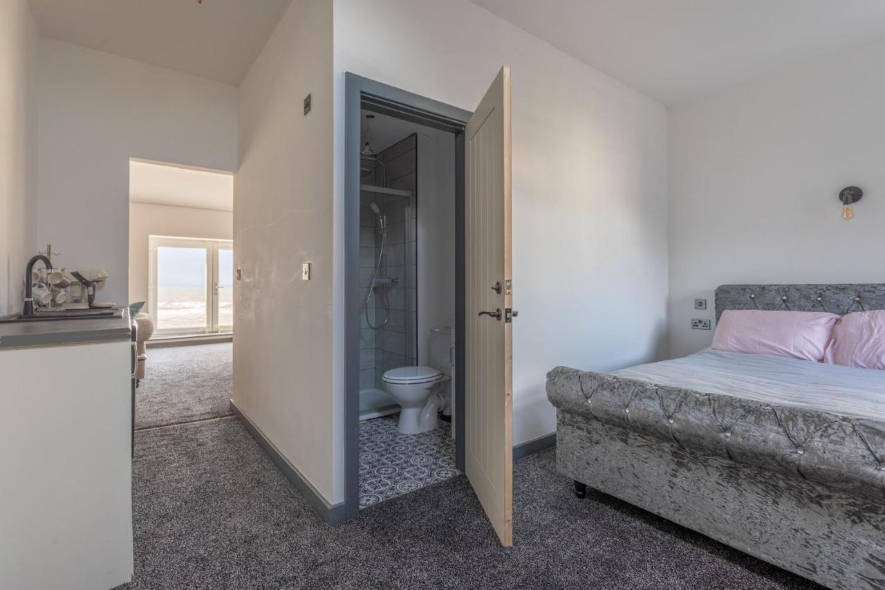 Residency Luxury Seafront Hotel Blackpool Exterior photo